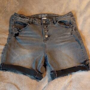 No Boundaries juniors size 17 high rise skinny jean‎ shorts grey